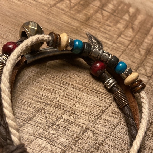 Pull string bracelet - Picture 4 of 4